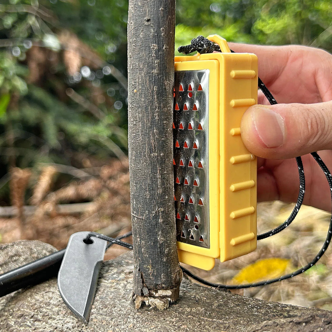 NEW Outdoor Camping Flint Set Fire Equipment Wilderness Survival EDC Tool